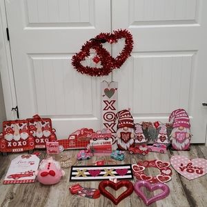 Valentines decor truck and gnomes bundle